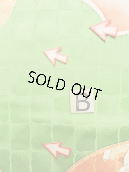 画像20: K1222E  振袖 女性用着物  シルク（正絹） 淡い  黄緑色, 菊 【中古】 【USED】 【リサイクル】 ★★☆☆☆ (20)