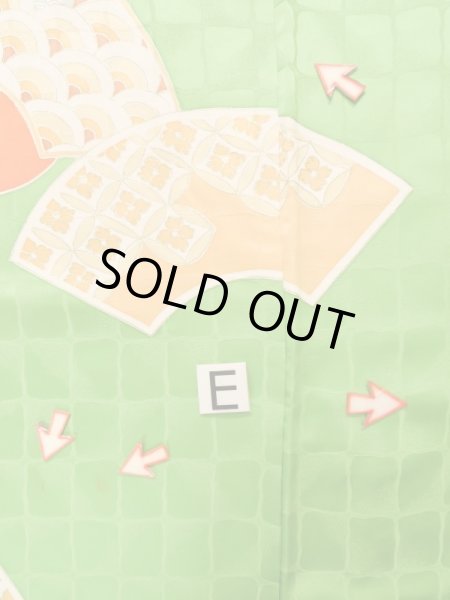 画像23: K1222E  振袖 女性用着物  シルク（正絹） 淡い  黄緑色, 菊 【中古】 【USED】 【リサイクル】 ★★☆☆☆ (23)