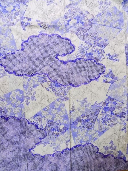 画像4: K1222F Mint  振袖 女性用着物  シルク(正絹)   紫, ぼたん 【中古】 【USED】 【リサイクル】 ★★★★☆ (4)