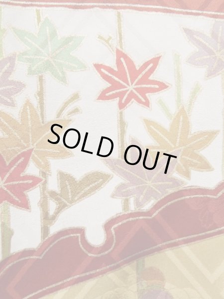 画像10: K1222H  振袖 女性用着物 雪輪 シルク(正絹)   朱赤, 梅 【中古】 【USED】 【リサイクル】 ★★★☆☆ (10)