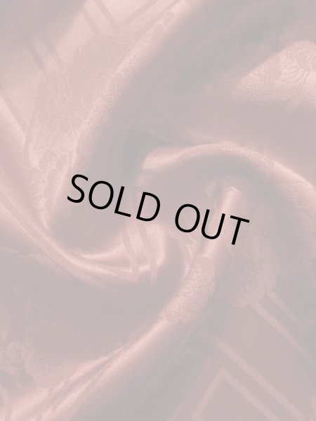 画像17: K1222H  振袖 女性用着物 雪輪 シルク(正絹)   朱赤, 梅 【中古】 【USED】 【リサイクル】 ★★★☆☆ (17)