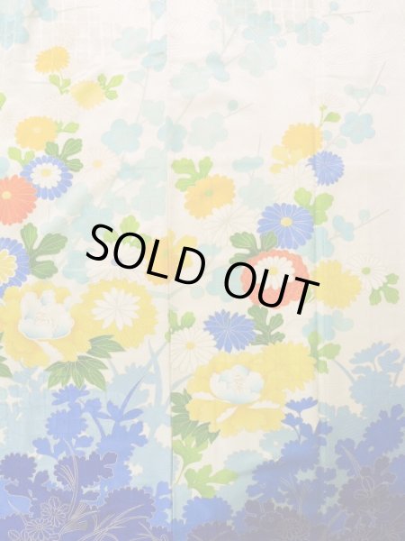 画像5: K1222I  振袖 女性用着物  シルク(正絹)   オフ ホワイト, ぼたん 【中古】 【USED】 【リサイクル】 ★★☆☆☆ (5)