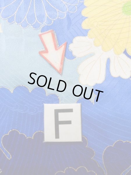 画像24: K1222I  振袖 女性用着物  シルク(正絹)   オフ ホワイト, ぼたん 【中古】 【USED】 【リサイクル】 ★★☆☆☆ (24)