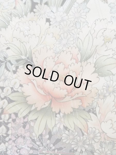 画像7: K1222J  振袖 女性用着物 花車 シルク（正絹）   黒, 花 【中古】 【USED】 【リサイクル】 ★★★★☆ (7)