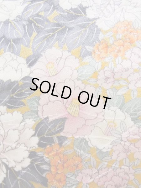 画像7: K1222M  振袖 女性用着物  シルク（正絹） 薄い  藤, ぼたん 【中古】 【USED】 【リサイクル】 ★★☆☆☆ (7)