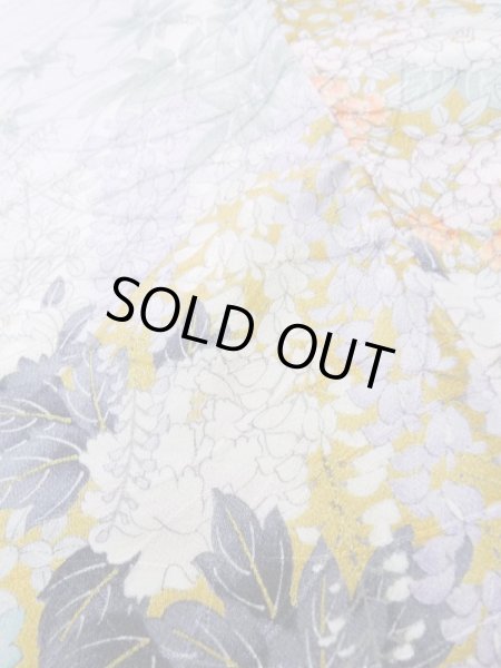 画像12: K1222M  振袖 女性用着物  シルク（正絹） 薄い  藤, ぼたん 【中古】 【USED】 【リサイクル】 ★★☆☆☆ (12)