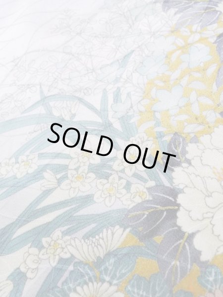 画像13: K1222M  振袖 女性用着物  シルク（正絹） 薄い  藤, ぼたん 【中古】 【USED】 【リサイクル】 ★★☆☆☆ (13)