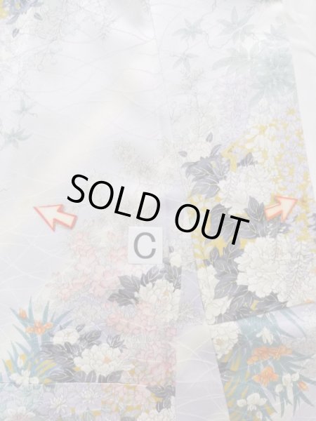 画像19: K1222M  振袖 女性用着物  シルク（正絹） 薄い  藤, ぼたん 【中古】 【USED】 【リサイクル】 ★★☆☆☆ (19)