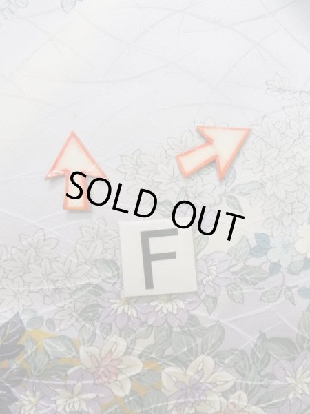 画像22: K1222M  振袖 女性用着物  シルク（正絹） 薄い  藤, ぼたん 【中古】 【USED】 【リサイクル】 ★★☆☆☆ (22)