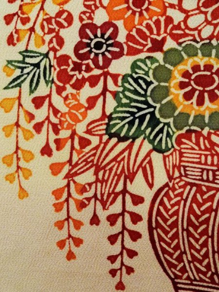 画像7: K1222N  振袖 女性用着物  シルク(正絹)   クリーム, 花 【中古】 【USED】 【リサイクル】 ★★☆☆☆ (7)