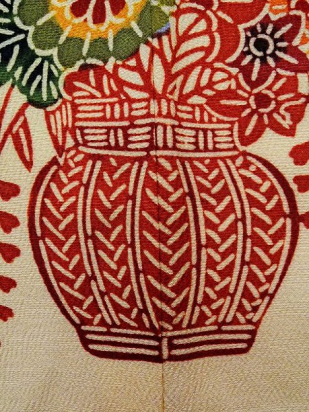 画像8: K1222N  振袖 女性用着物  シルク(正絹)   クリーム, 花 【中古】 【USED】 【リサイクル】 ★★☆☆☆ (8)