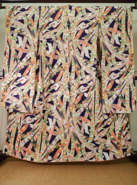 画像2: K1222P  振袖 女性用着物 熨斗 シルク（正絹）   青, ぼたん 【中古】 【USED】 【リサイクル】 ★★★☆☆ (2)