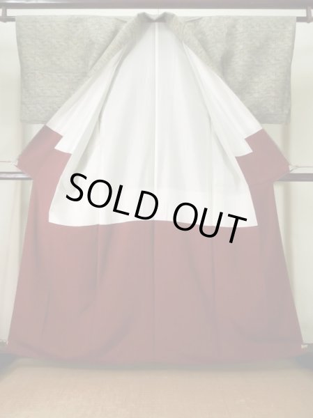 画像2: L0119P  小紋 女性用着物  シルク(正絹) スモーキーな 淡い カーキ, 家 【中古】 【USED】 【リサイクル】 ★★★★☆ (2)