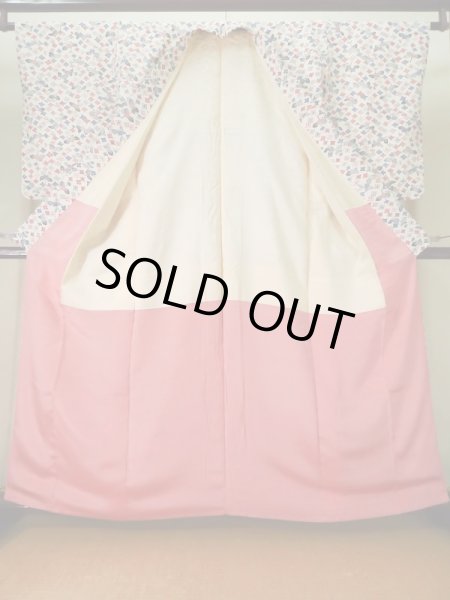 画像2: L0119T  小紋 女性用着物  シルク(正絹) 淡い  オフ ホワイト, 花 【中古】 【USED】 【リサイクル】 ★★★☆☆ (2)