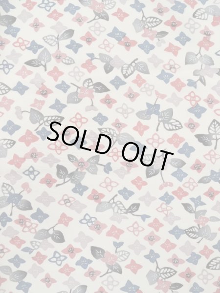 画像3: L0119T  小紋 女性用着物  シルク(正絹) 淡い  オフ ホワイト, 花 【中古】 【USED】 【リサイクル】 ★★★☆☆ (3)