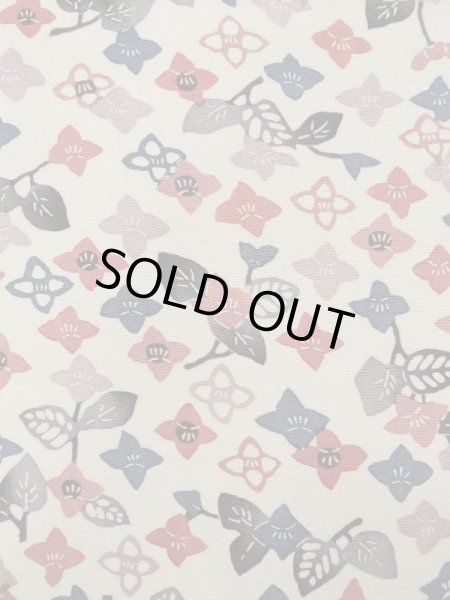 画像7: L0119T  小紋 女性用着物  シルク(正絹) 淡い  オフ ホワイト, 花 【中古】 【USED】 【リサイクル】 ★★★☆☆ (7)