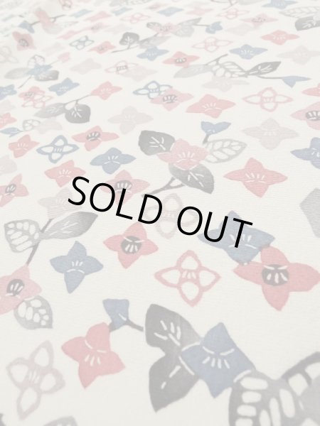 画像9: L0119T  小紋 女性用着物  シルク(正絹) 淡い  オフ ホワイト, 花 【中古】 【USED】 【リサイクル】 ★★★☆☆ (9)