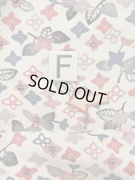 画像18: L0119T  小紋 女性用着物  シルク(正絹) 淡い  オフ ホワイト, 花 【中古】 【USED】 【リサイクル】 ★★★☆☆ (18)