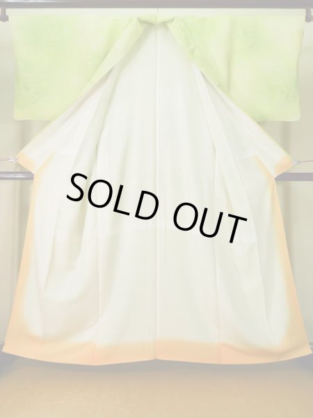 画像2: L0120D  小紋 女性用着物  シルク（正絹） シャイニーな クリーミーな 黄緑色, 花 【中古】 【USED】 【リサイクル】 ★★☆☆☆ (2)