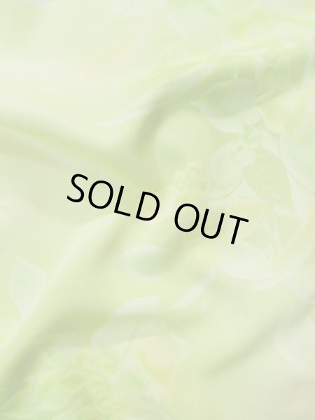 画像13: L0120D  小紋 女性用着物  シルク（正絹） シャイニーな クリーミーな 黄緑色, 花 【中古】 【USED】 【リサイクル】 ★★☆☆☆ (13)