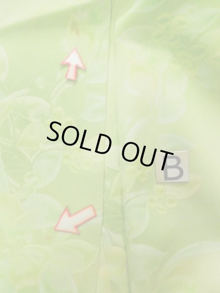 画像16: L0120D  小紋 女性用着物  シルク（正絹） シャイニーな クリーミーな 黄緑色, 花 【中古】 【USED】 【リサイクル】 ★★☆☆☆ (16)