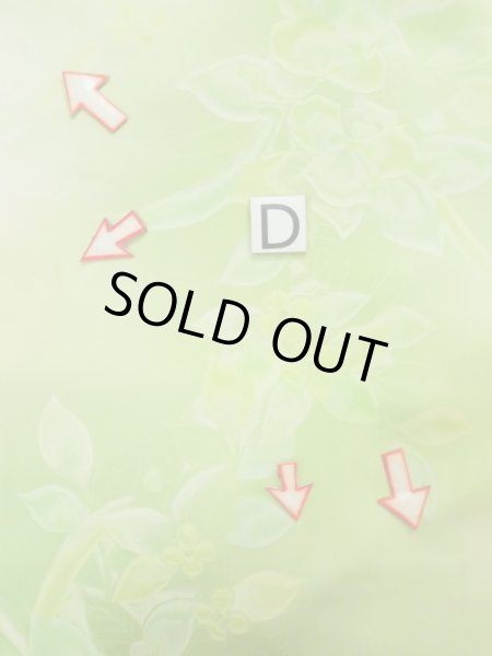 画像18: L0120D  小紋 女性用着物  シルク（正絹） シャイニーな クリーミーな 黄緑色, 花 【中古】 【USED】 【リサイクル】 ★★☆☆☆ (18)