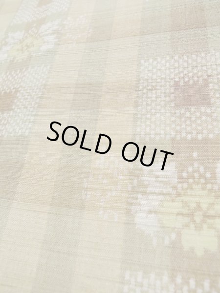 画像8: L0126T  織 女性用着物  シルク(正絹) 淡い  ベージュ, 花 【中古】 【USED】 【リサイクル】 ★☆☆☆☆ (8)