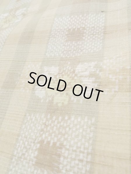 画像9: L0126T  織 女性用着物  シルク(正絹) 淡い  ベージュ, 花 【中古】 【USED】 【リサイクル】 ★☆☆☆☆ (9)