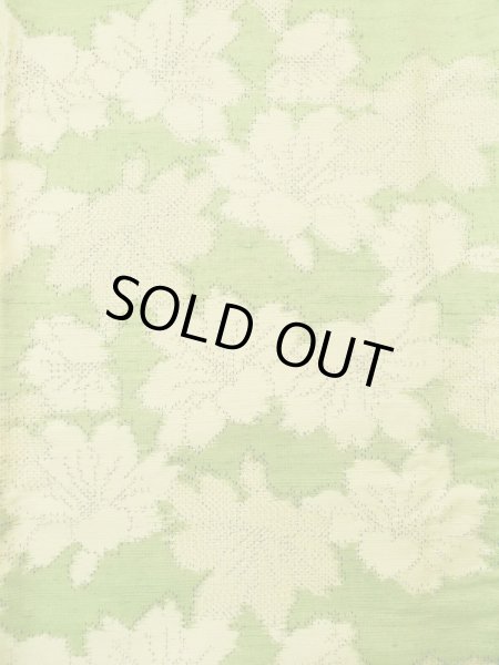 画像5: L0126Y  十日町紬 女性用着物  シルク（正絹） スモーキーな 淡い 黄緑色, 花 【中古】 【USED】 【リサイクル】 ★★★★☆ (5)