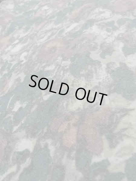 画像9: L0202A  羽織 女性用着物  化繊 スモーキーな 淡い ティール（青緑）, 花 薄い【中古】 【USED】 【リサイクル】 ★★★☆☆ (9)