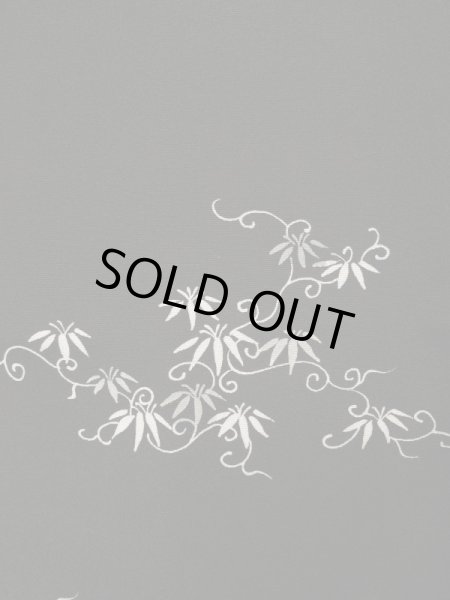 画像4: L0202K  羽織 女性用着物  シルク(正絹)   黒, 花 【中古】 【USED】 【リサイクル】 ★★★☆☆ (4)