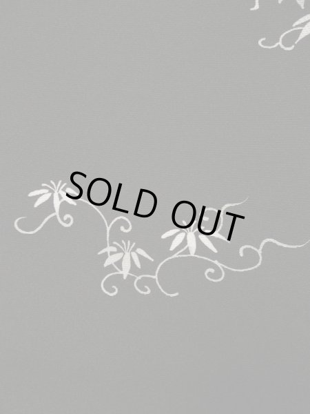 画像5: L0202K  羽織 女性用着物  シルク(正絹)   黒, 花 【中古】 【USED】 【リサイクル】 ★★★☆☆ (5)