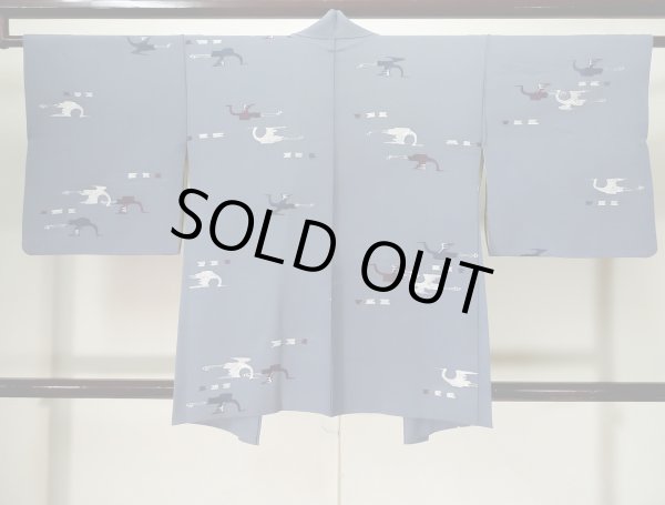 画像2: L0202Q  羽織 女性用着物  シルク（正絹） スモーキーな 淡い 青, 鳥 【中古】 【USED】 【リサイクル】 ★★★☆☆ (2)