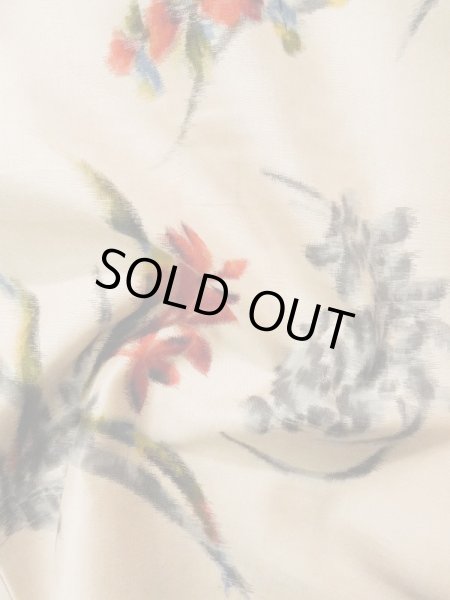 画像12: L0202V  羽織 女性用着物  シルク(正絹) 薄い  クリーム, 花 【中古】 【USED】 【リサイクル】 ★★★★★ (12)