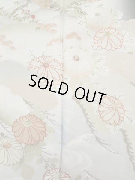 画像9: L0204E  留袖 女性用着物  シルク(正絹)   黒, 菊 【中古】 【USED】 【リサイクル】 ★★★☆☆ (9)