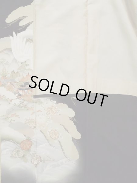 画像16: L0204E  留袖 女性用着物  シルク(正絹)   黒, 菊 【中古】 【USED】 【リサイクル】 ★★★☆☆ (16)