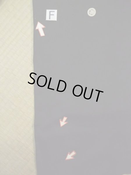 画像24: L0204E  留袖 女性用着物  シルク(正絹)   黒, 菊 【中古】 【USED】 【リサイクル】 ★★★☆☆ (24)