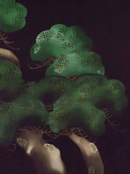 画像7: L0204G  留袖 女性用着物  シルク(正絹)   黒, 松/松葉 【中古】 【USED】 【リサイクル】 ★★☆☆☆ (7)