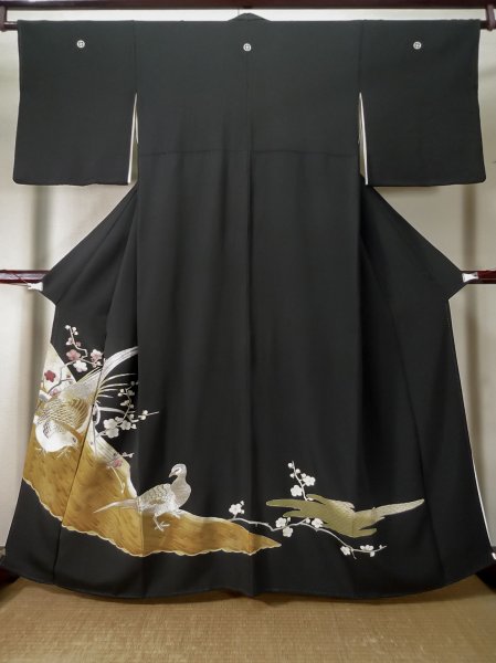 画像1: L0204I  留袖 女性用着物 霞文、雉柄 シルク（正絹）   黒, 梅 【中古】 【USED】 【リサイクル】 ★★★☆☆ (1)