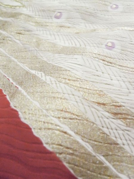 画像12: L0204K  振袖 女性用着物  シルク(正絹)   朱赤, 孔雀 【中古】 【USED】 【リサイクル】 ★★☆☆☆ (12)