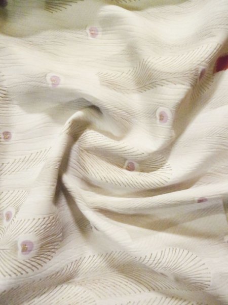 画像14: L0204K  振袖 女性用着物  シルク(正絹)   朱赤, 孔雀 【中古】 【USED】 【リサイクル】 ★★☆☆☆ (14)