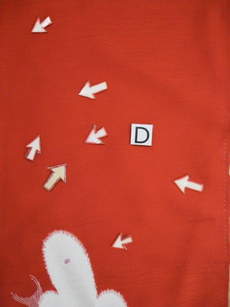 画像20: L0204K  振袖 女性用着物  シルク(正絹)   朱赤, 孔雀 【中古】 【USED】 【リサイクル】 ★★☆☆☆ (20)