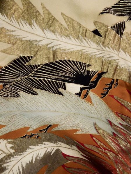 画像14: L0204L  振袖 女性用着物  シルク(正絹)   クリーム, 花 【中古】 【USED】 【リサイクル】 ★☆☆☆☆ (14)