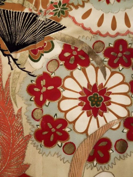 画像20: L0204L  振袖 女性用着物  シルク(正絹)   クリーム, 花 【中古】 【USED】 【リサイクル】 ★☆☆☆☆ (20)