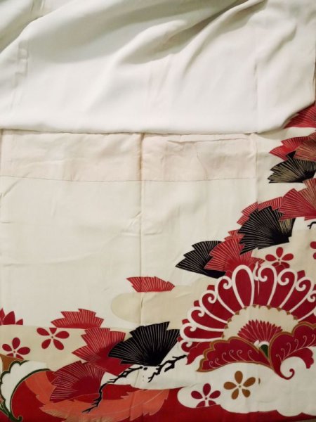 画像29: L0204L  振袖 女性用着物  シルク(正絹)   クリーム, 花 【中古】 【USED】 【リサイクル】 ★☆☆☆☆ (29)