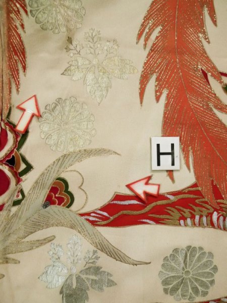 画像38: L0204L  振袖 女性用着物  シルク(正絹)   クリーム, 花 【中古】 【USED】 【リサイクル】 ★☆☆☆☆ (38)