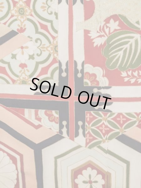 画像15: L0204N  振袖 女性用着物  シルク(正絹)   クリーム, 花 【中古】 【USED】 【リサイクル】 ★☆☆☆☆ (15)