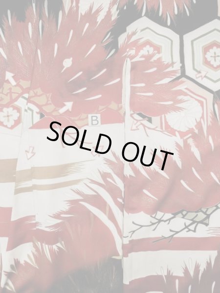 画像25: L0204N  振袖 女性用着物  シルク(正絹)   クリーム, 花 【中古】 【USED】 【リサイクル】 ★☆☆☆☆ (25)