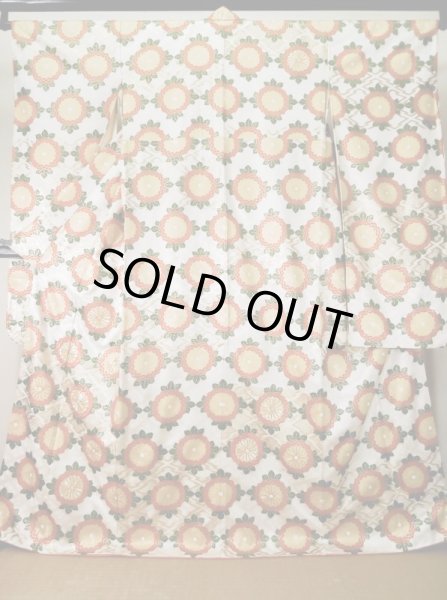 画像2: L0204P  振袖 女性用着物  シルク(正絹) シャイニーな  オフ ホワイト, 菊 【中古】 【USED】 【リサイクル】 ★★★☆☆ (2)