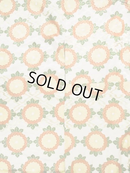 画像5: L0204P  振袖 女性用着物  シルク(正絹) シャイニーな  オフ ホワイト, 菊 【中古】 【USED】 【リサイクル】 ★★★☆☆ (5)